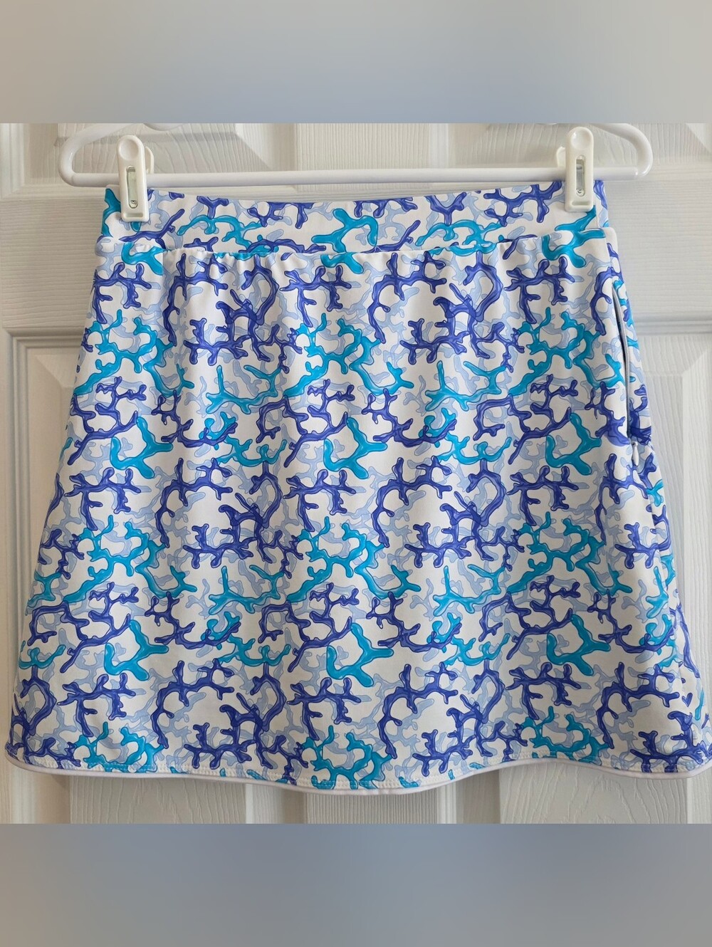 Lulu B Small Skort Bule Aqua Zip Pocket Coral Print